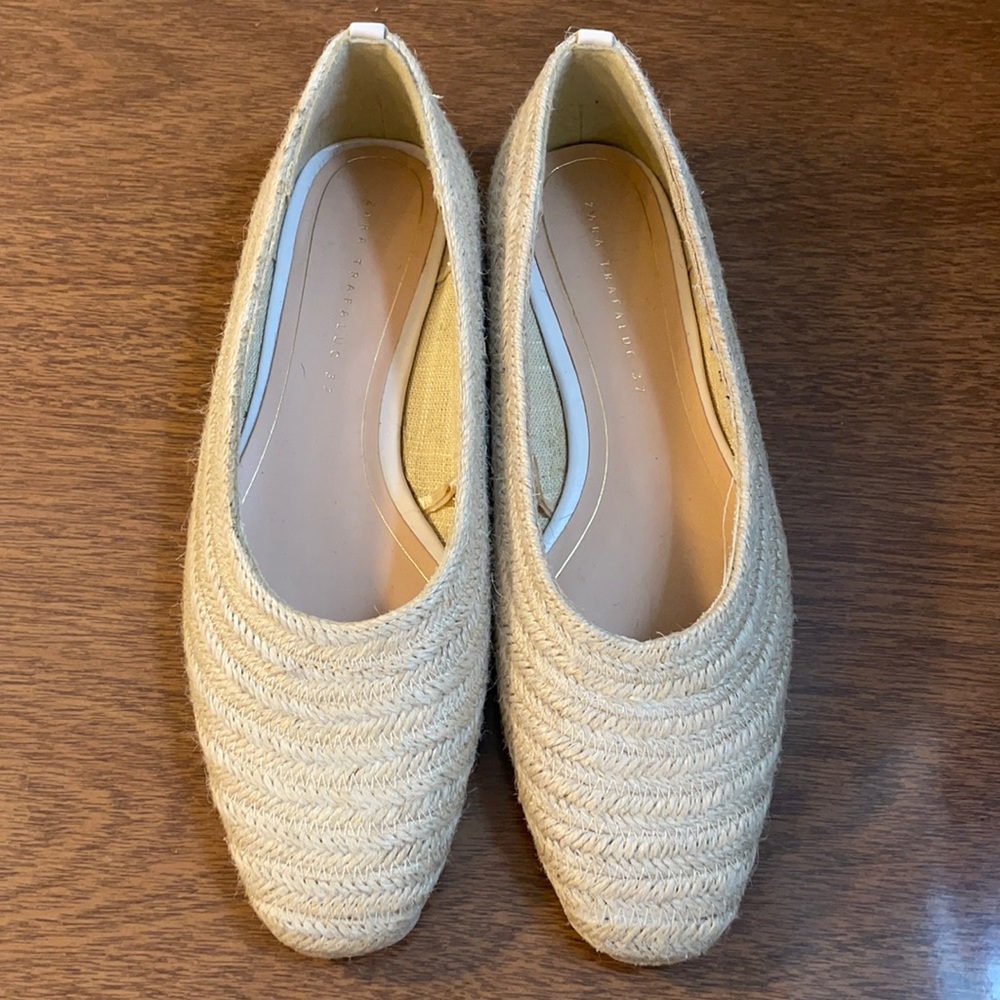 New Raffia textured Zara flats 7.5
